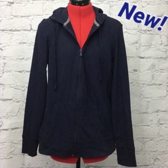 NWT DryTek Hoodie in Navy - Picture 8 of 8